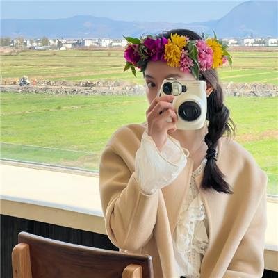 披荆斩棘的靓女